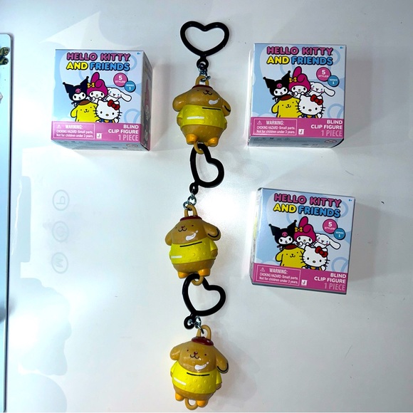 Hello Kitty And Friends Mystery Keychain Boxes🩷 - Picture 4 of 11